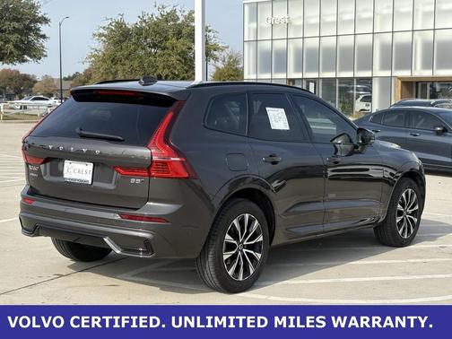 2025 Volvo XC60 B5 Plus