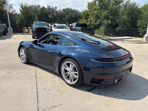 2021 Porsche 911 Carrera