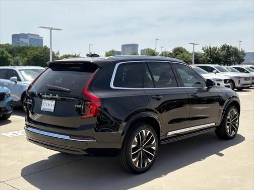 2025 Volvo XC90 Plug-In Hybrid T8 (2025.5) Core 7-Seater