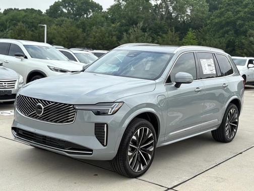 2025 Volvo XC90 Plug-In Hybrid T8 (2025.5) Core 7-Seater