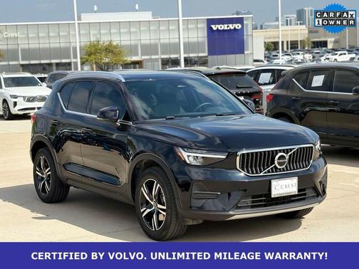 Onyx Black Metallic 2025 Volvo XC40 B5 AWD