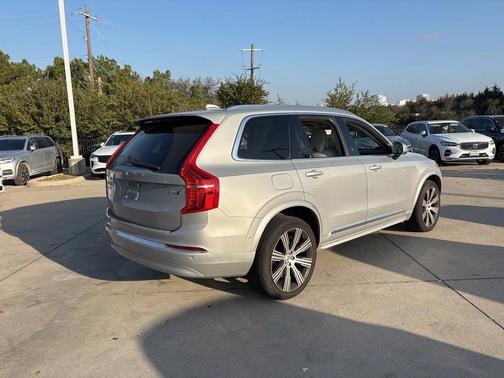 2024 Volvo XC90 Plus AWD
