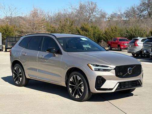Bright Dusk 2026 Volvo XC60 Plug-In Hybrid T8 Plus