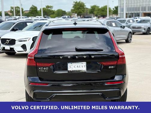 Onyx Black Metallic 2025 Volvo XC60 B5 Plus