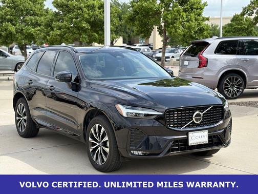 Onyx Black Metallic 2025 Volvo XC60 B5 Plus