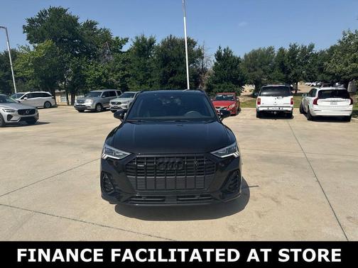 Mythos Black Metallic 2025 Audi Q3 Premium