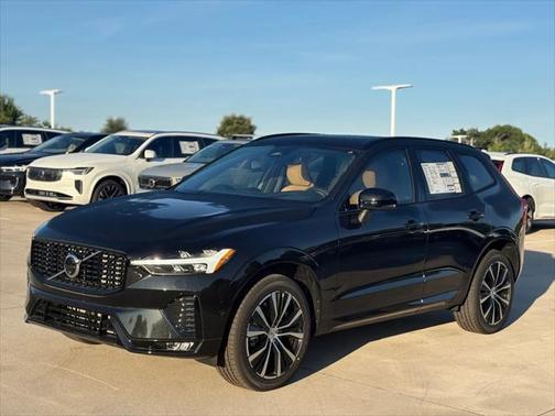 2025 Volvo XC60 B5 Ultra