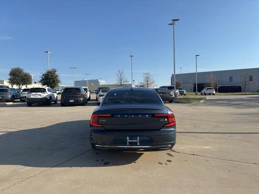 2023 Volvo S90 Ultimate