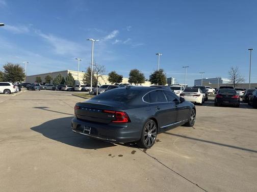 2023 Volvo S90 Ultimate