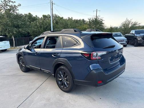 Cosmic Blue Pearl 2025 Subaru Outback Onyx Edition