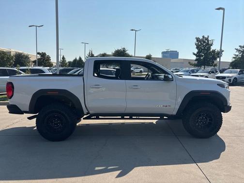 2024 GMC Canyon AT4X