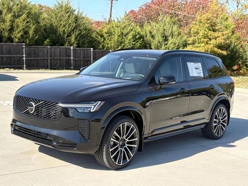 2026 Volvo XC90 B6 Ultra Dark Theme 7-Seater