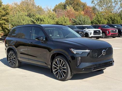 2026 Volvo XC90 B6 Ultra Dark Theme 7-Seater