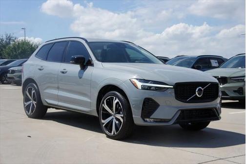 2025 Volvo XC60 B5 Ultra