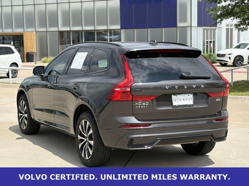 Platinum Grey Metallic 2025 Volvo XC60 B5 Plus