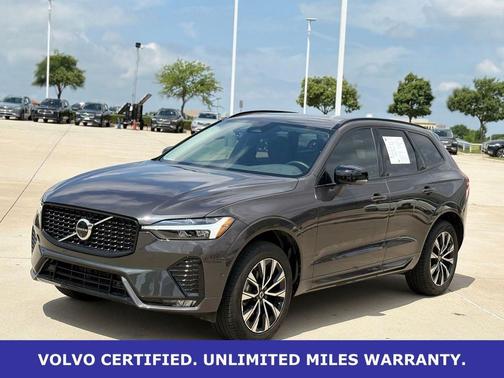 Platinum Grey Metallic 2025 Volvo XC60 B5 Plus