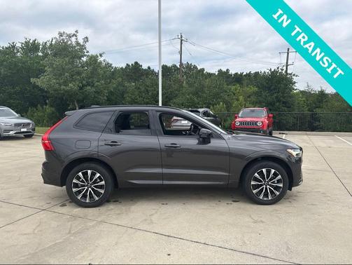 Platinum 2025 Volvo XC60 B5 Plus