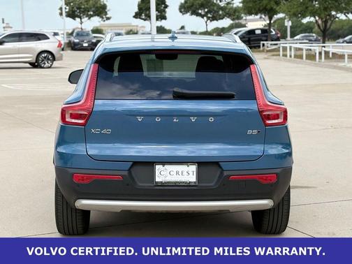 Fjord Blue Metallic 2025 Volvo XC40 B5 Plus Bright Theme