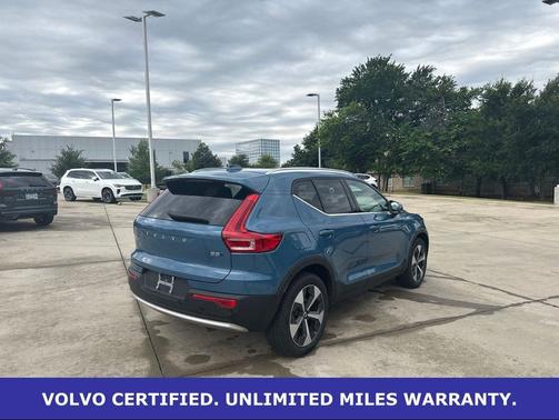 Fjord Blue Metallic 2025 Volvo XC40 B5 Plus Bright Theme