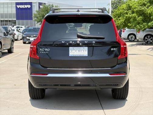 2024 Volvo XC90 B5 Plus