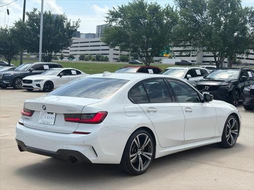 2021 BMW 330 i