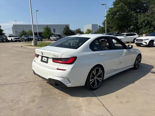 2021 BMW 330 i