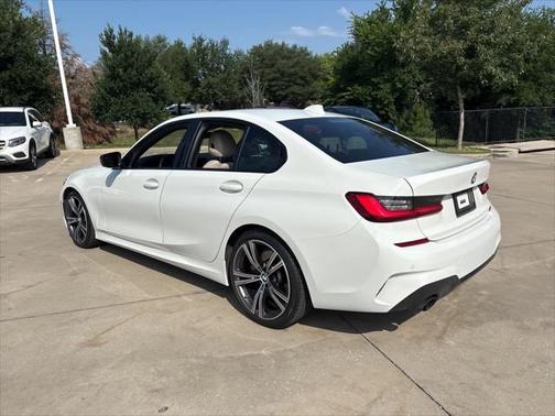 2021 BMW 330 i