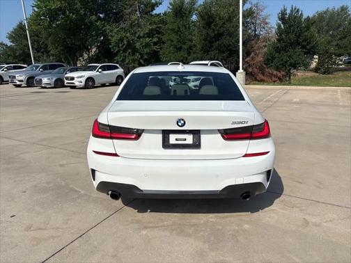 2021 BMW 330 i