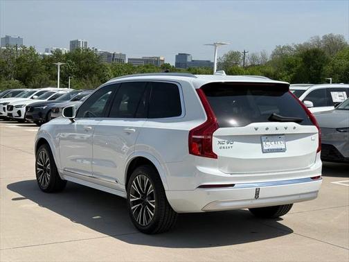 2022 Volvo XC90 Recharge Plug-In Hybrid T8 Inscription Expression 6 Passenger