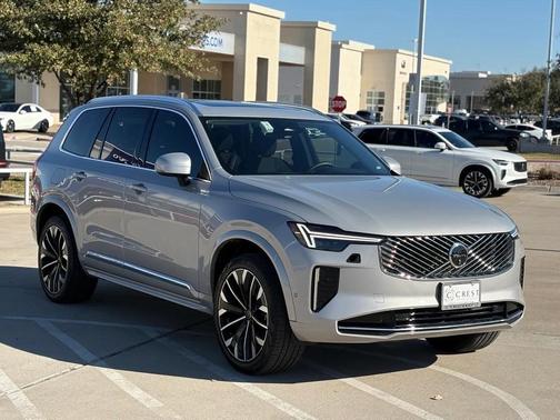 2025 Volvo XC90 B6 Plus 7-Seater