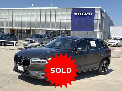 2021 Volvo XC60 T5 Momentum