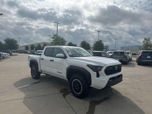 2024 Toyota Tacoma TRD Off-Road