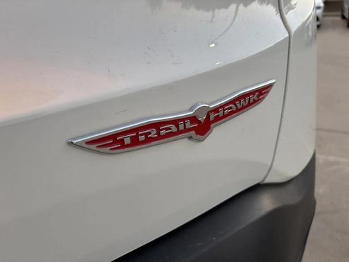 2023 Jeep Renegade Trailhawk