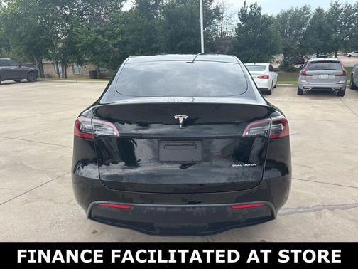 Solid Black 2023 Tesla Model Y Long Range