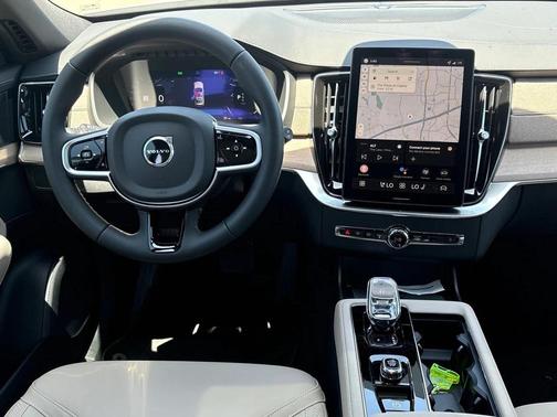 2026 Volvo XC90 B5 Plus 7-Seater