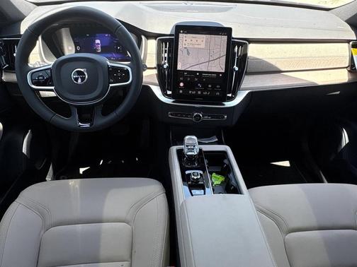 2026 Volvo XC90 B5 Plus 7-Seater