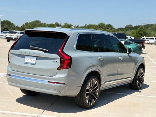 Vapour Grey 2026 Volvo XC90 B5 Core