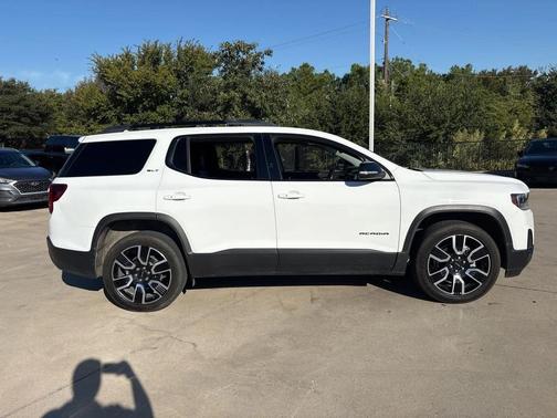 2021 GMC Acadia SLT