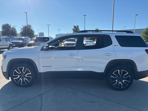 2021 GMC Acadia SLT