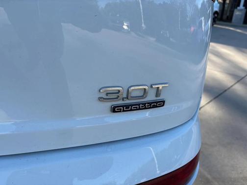 2017 Audi Q7 3.0T Premium