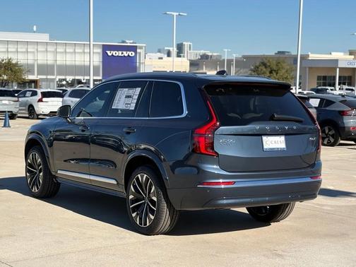 2026 Volvo XC90 B6 Plus 7-Seater