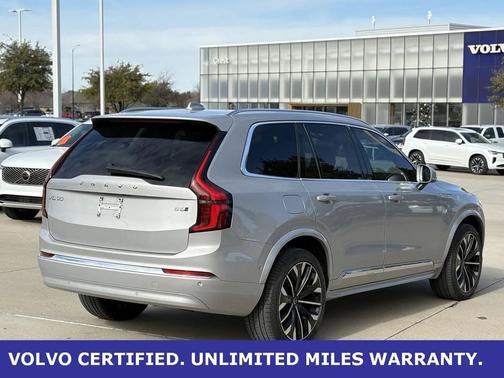 2025 Volvo XC90 B6 Plus 7-Seater