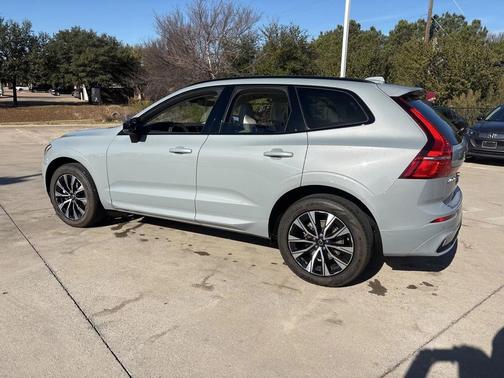 2024 Volvo XC60 B5 AWD
