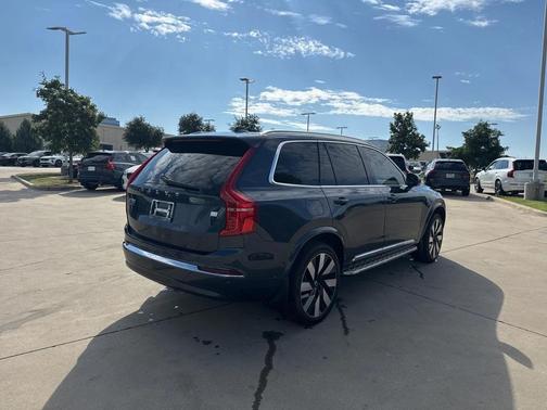 2023 Volvo XC90 Recharge Plug-In Hybrid Ultimate
