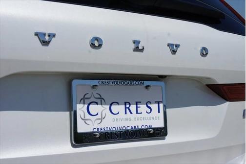 2022 Volvo XC60 B5 Inscription