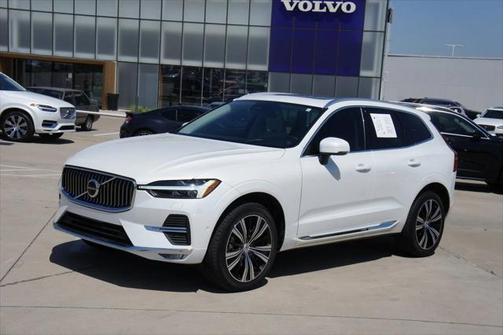 2022 Volvo XC60 B5 Inscription