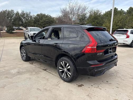 2025 Volvo XC60 B5 AWD