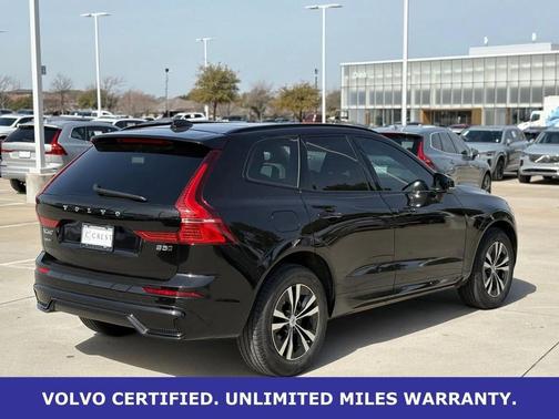 2025 Volvo XC60 B5 AWD