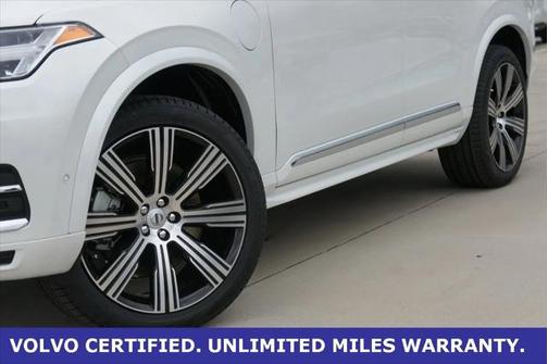 2025 Volvo XC90 Plug-In Hybrid T8 Plus 7-Seater