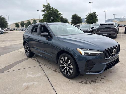Denim Blue Metallic 2025 Volvo XC60 B5 AWD